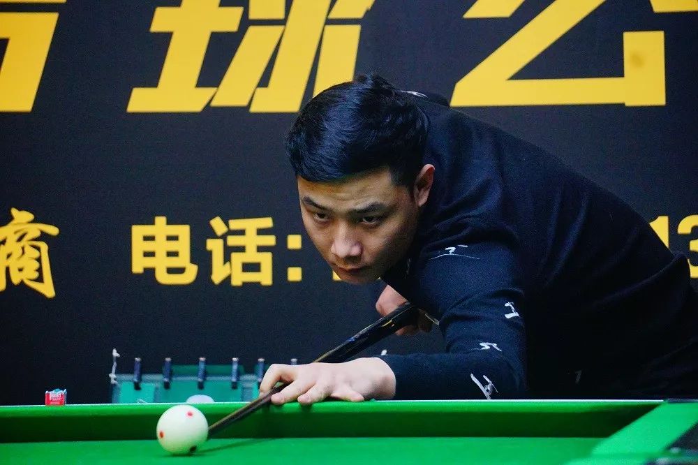 蛙泳决赛中 蛙泳决赛中